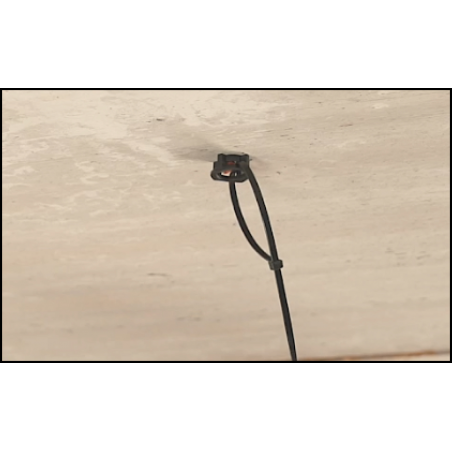 Accesorio clavadora de gas base brida nylon negro para clavadoras CELO